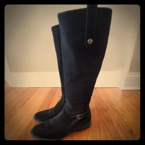 La Canadienne Womens Knee High Boot, Size 9